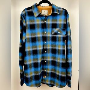 NWOT Legendary Whitetails Plaid Flannel Shirt Mens Sz Medium Blue/Black